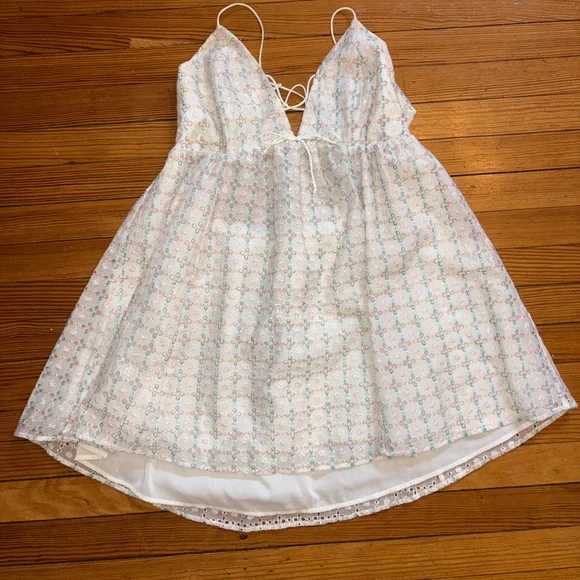 NEW For Love And Lemons Lace Mini Dress (New/Never Worn) - Picture 1 of 4